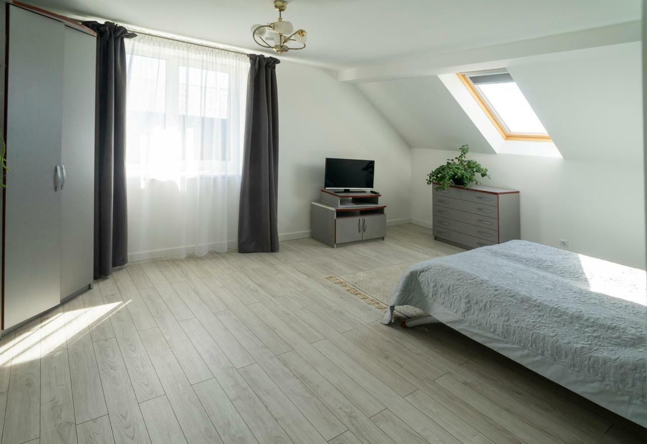 Sveciu Namai Lanko G. Hotel Klaipeda Luaran gambar