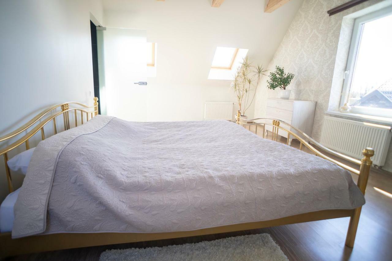 Sveciu Namai Lanko G. Hotel Klaipeda Luaran gambar