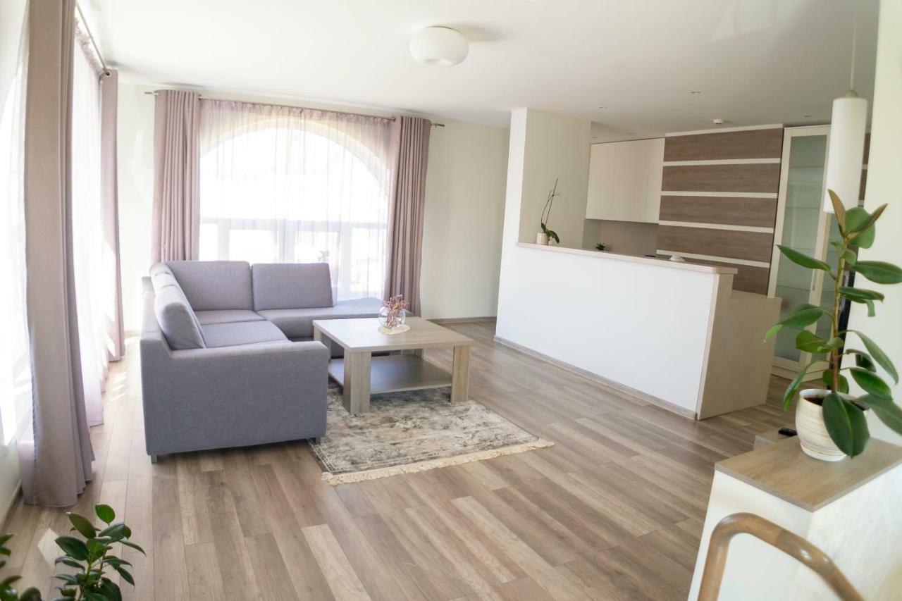Sveciu Namai Lanko G. Hotel Klaipeda Luaran gambar